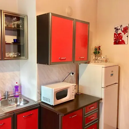 Andrea Apartment Warna
