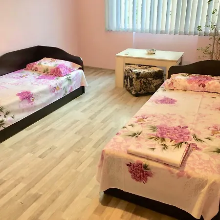 Andrea Apartment Warna